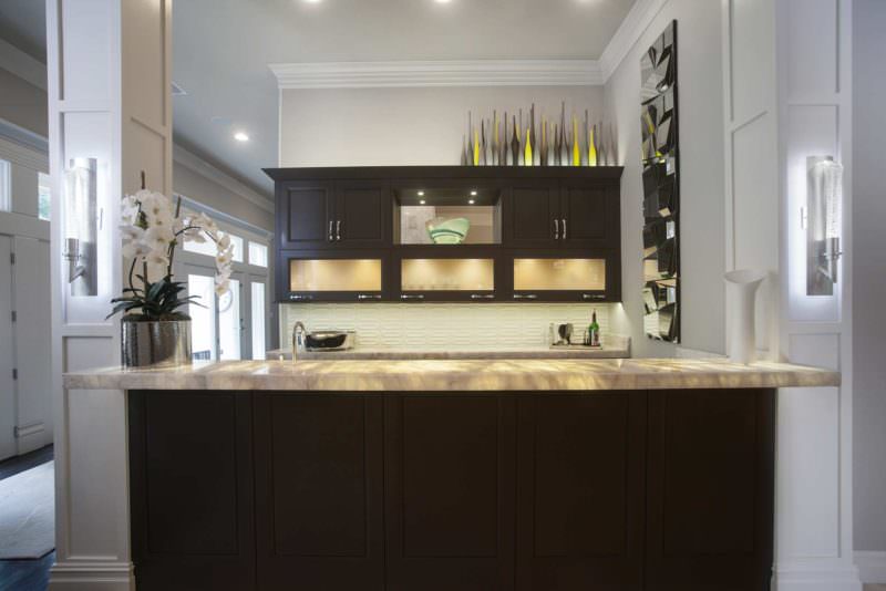 Leaves You Jonesin 5 contemporary stylish kitchen with full open bar area